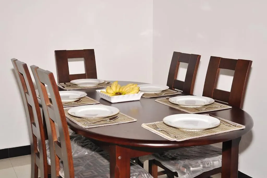 Cozy Nook. Negombo Apartment