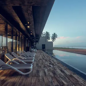 Pledge Scape Negombo